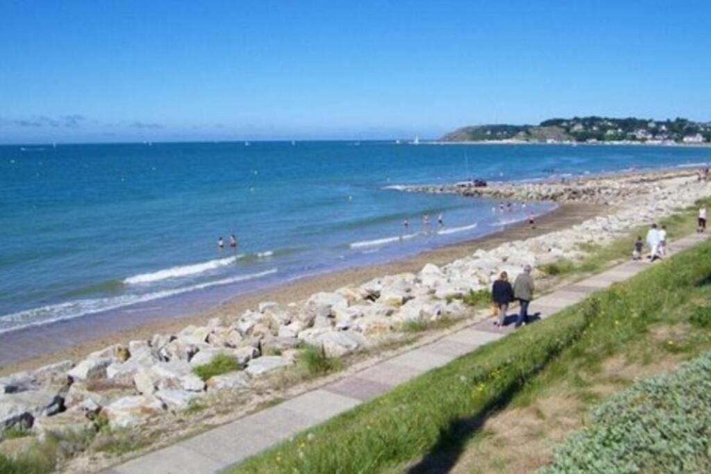 Gites Des Isles - Le Jersey Barneville-Carteret Exterior foto